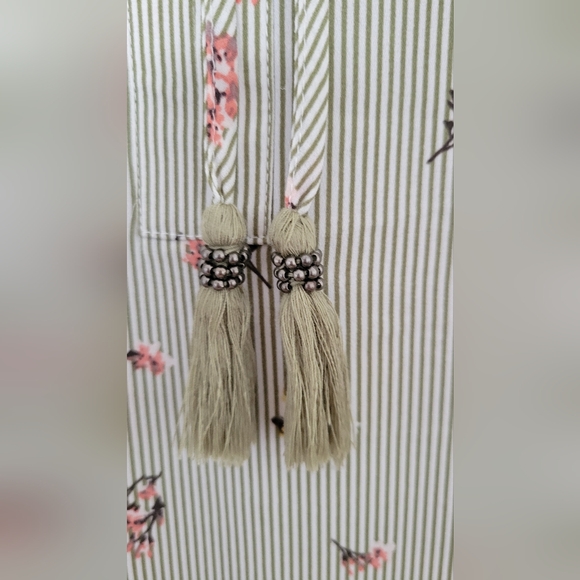 Loose fit blouse - Picture 2 of 4